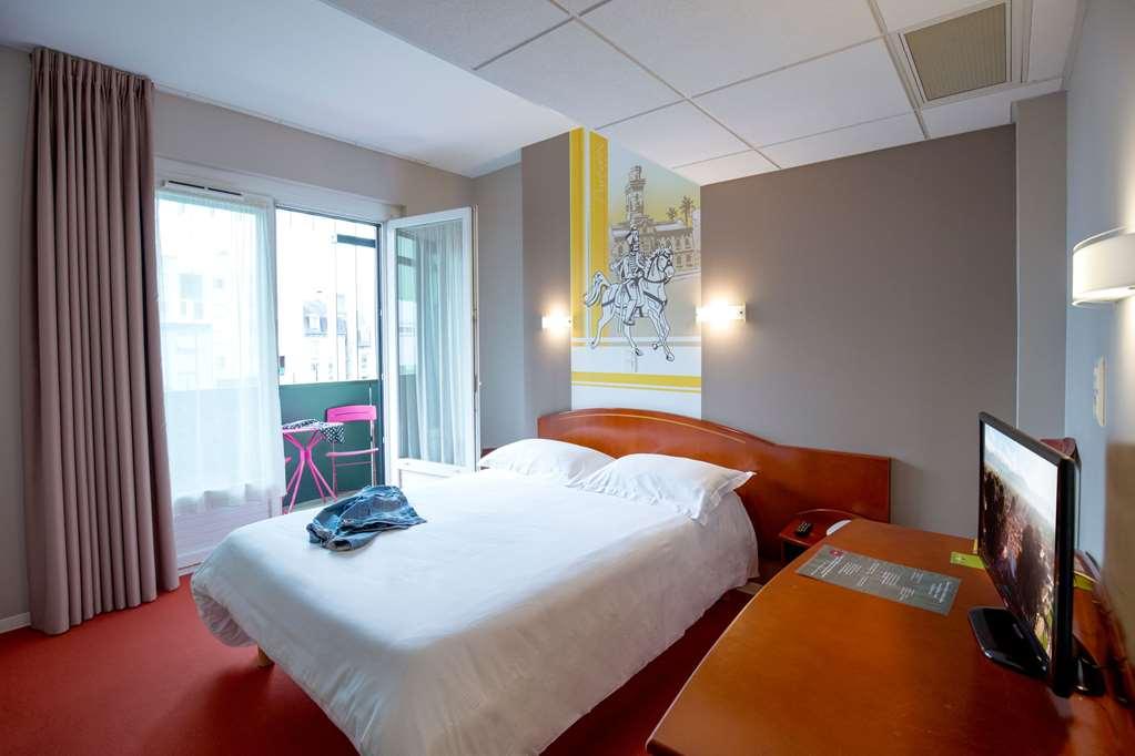 Cit'Hotel De La Marne Tarbes Room photo